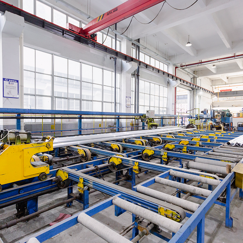 Extrudáló műhely - 1450T présgép